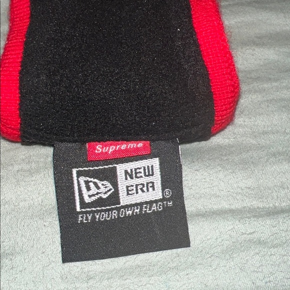 Supreme Vibrant Red Logo Headband - Picture 3 of 5